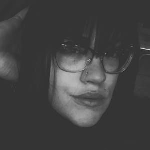 Meet your Posher, Alicia